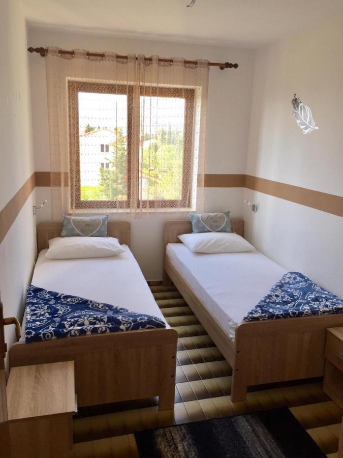 Apartments And Rooms By The Sea Starigrad, Paklenica - 6591 Exterior photo